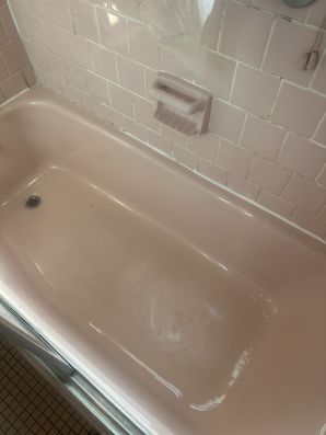Tile & Grout Cleaning in Lynn, MA (2)